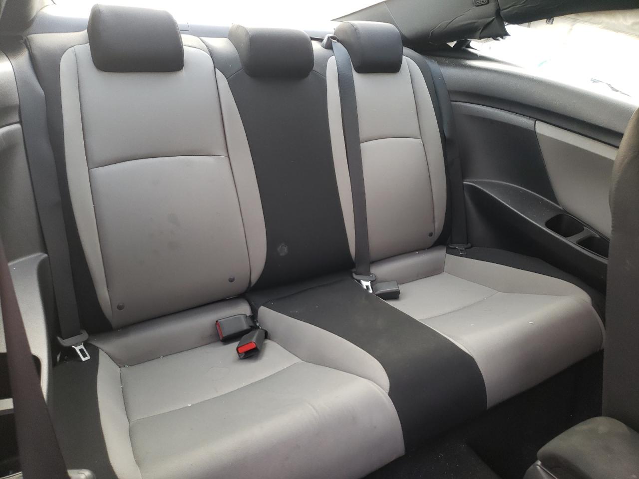 Photo 6 from auction – 2016 HONDA CIVIC EX with VIN 2HGFC3B3XGH354142