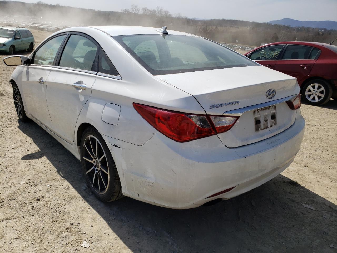Photo 3 from auction – 2013 HYUNDAI SONATA SE with VIN 5NPEC4AC8DH782764