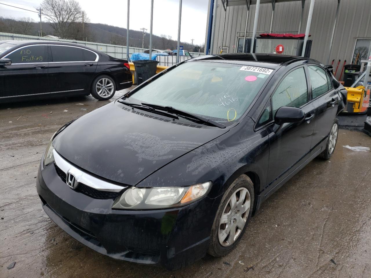 Photo 2 from auction – 2011 HONDA CIVIC LX with VIN 19XFA1F55BE014616
