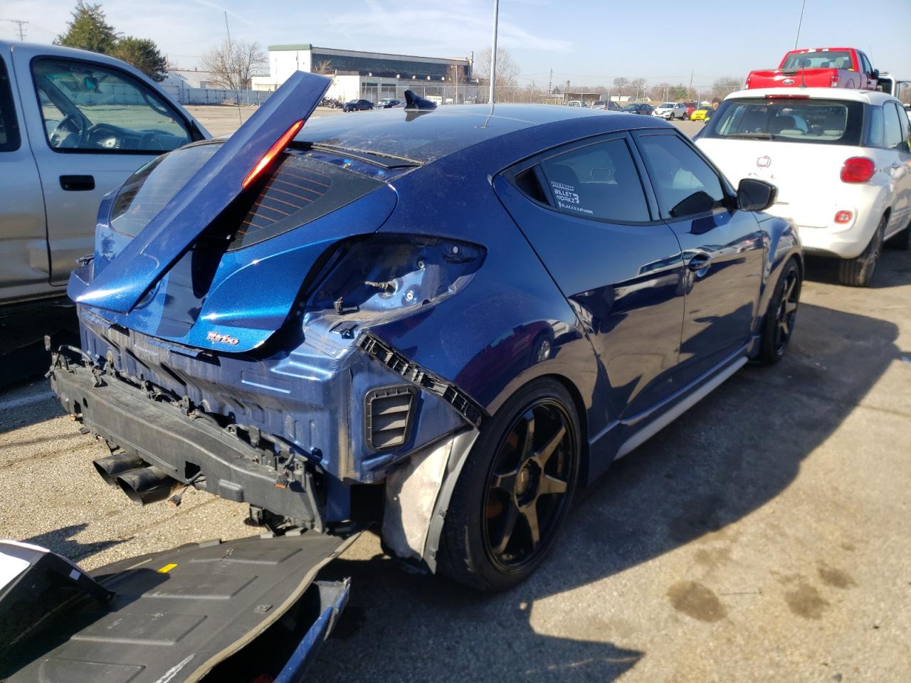 صورة رقم 4 من المزاد - 2016 HYUNDAI VELOSTER T مع VIN KMHTC6AE8GU286325