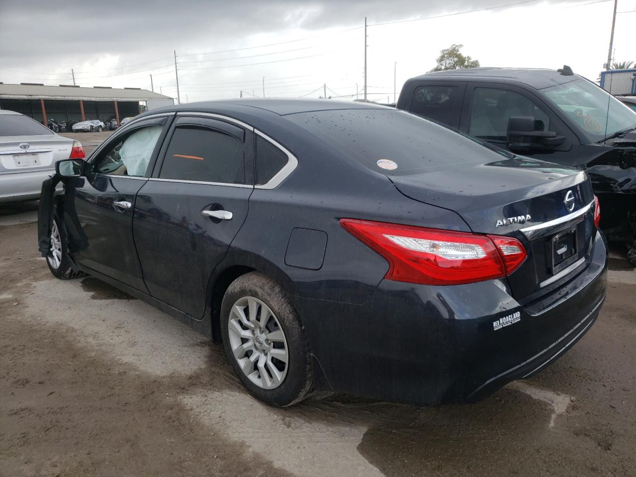 Photo 3 from auction – 2016 NISSAN ALTIMA 2.5 with VIN 1N4AL3AP6GC288534