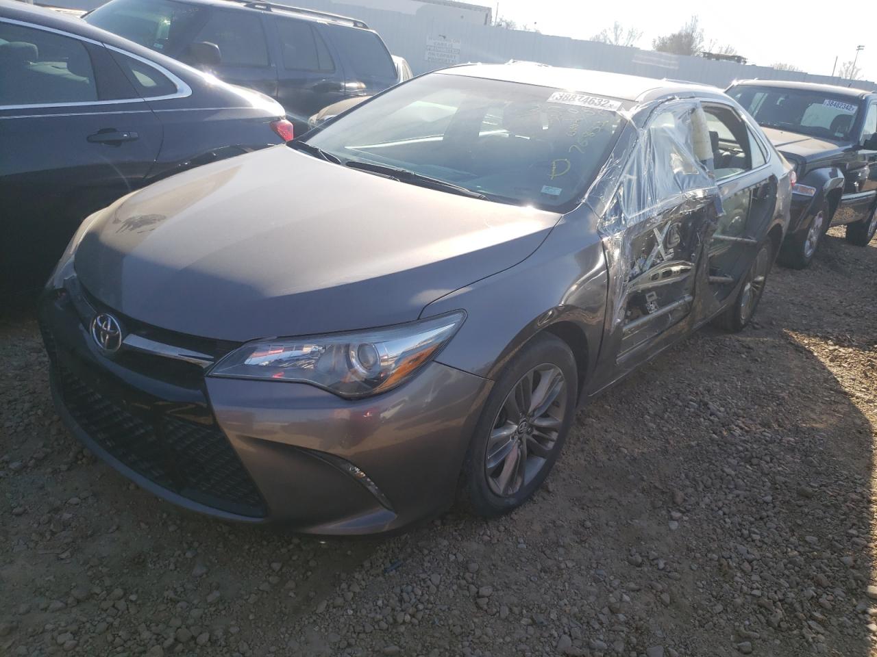 Photo 2 from auction – 2016 TOYOTA CAMRY LE with VIN 4T1BF1FK4GU153128