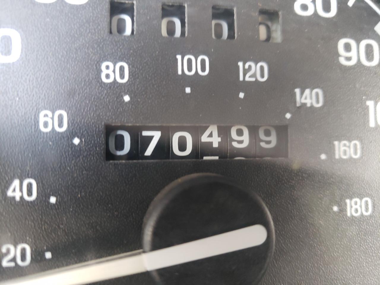 Photo 8 from auction – 2000 FORD RANGER with VIN 1FTYR10V2YTB09046