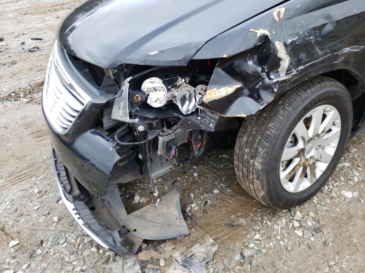Photo 9 from auction – 2012 CHRYSLER TOWN & COU with VIN 2C4RC1BG6CR170369