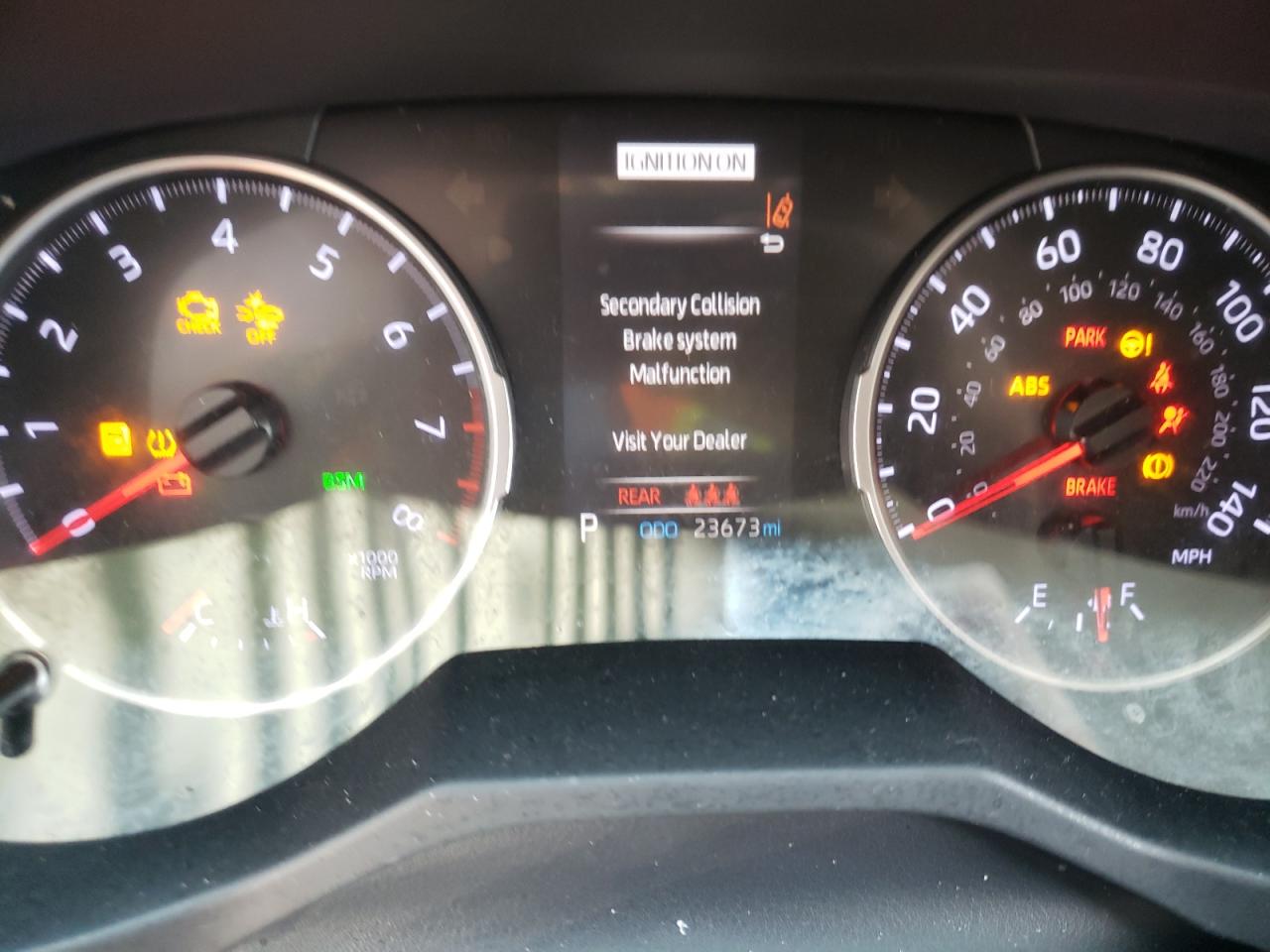 Photo 8 from auction – 2020 TOYOTA RAV4 XLE with VIN JTMP1RFV8LJ030476