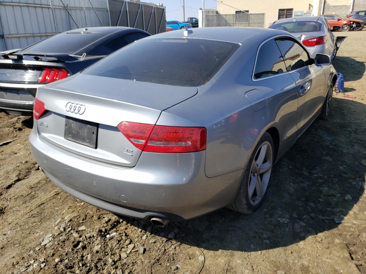 Photo 4 from auction – 2010 AUDI A5 PREMIUM with VIN WAUCKAFR1AA060672