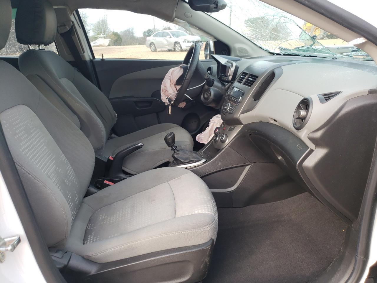 Photo 5 from auction – 2012 CHEVROLET SONIC LS with VIN 1G1JB6SH5C4158666