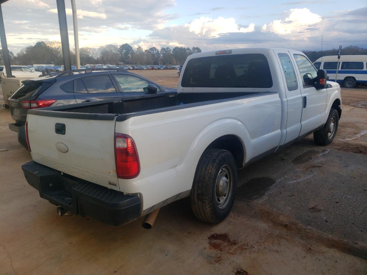 Photo 4 from auction – 2011 FORD F250 SUPER with VIN 1FT7X2A63BEC82066