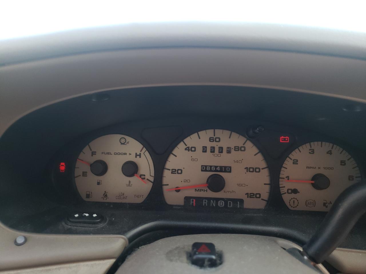 Photo 8 from auction – 2003 MERCURY SABLE GS with VIN 1MEFM50U73G627738