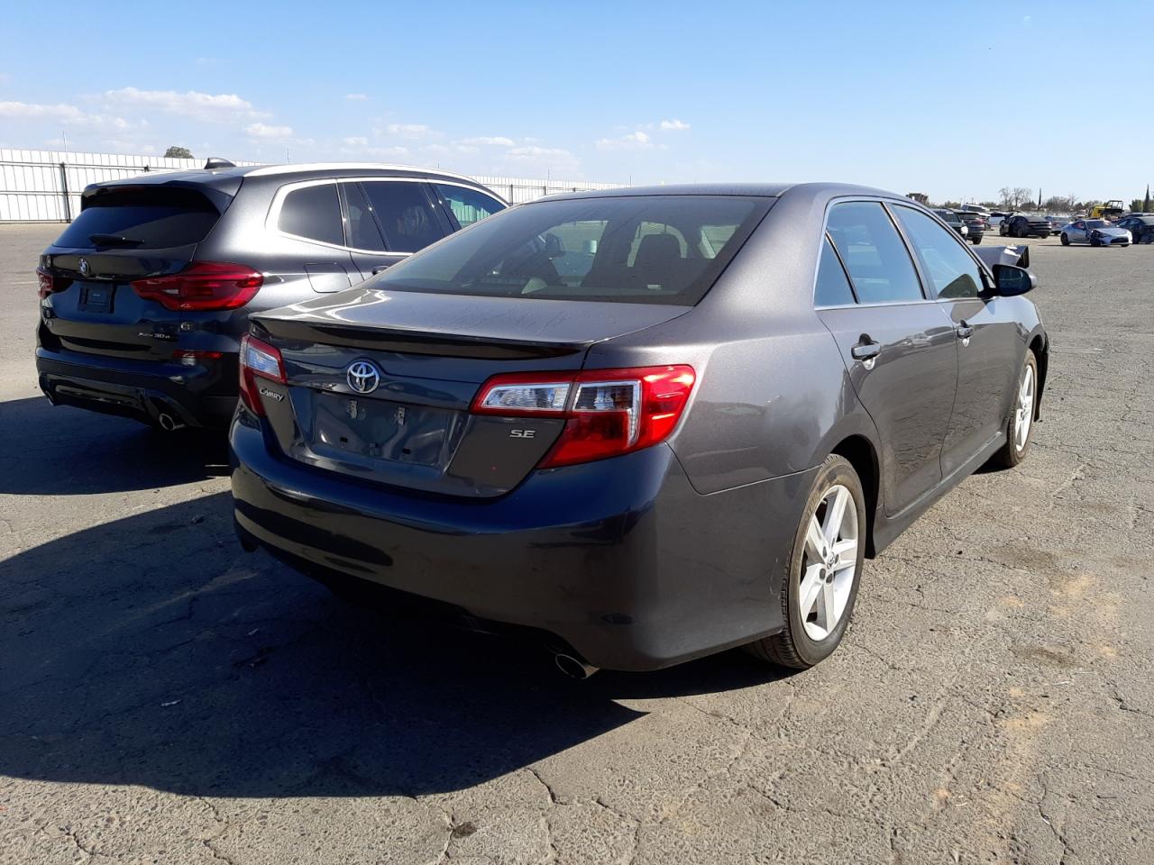 Photo 4 from auction – 2014 TOYOTA CAMRY L with VIN 4T1BF1FK5EU868948