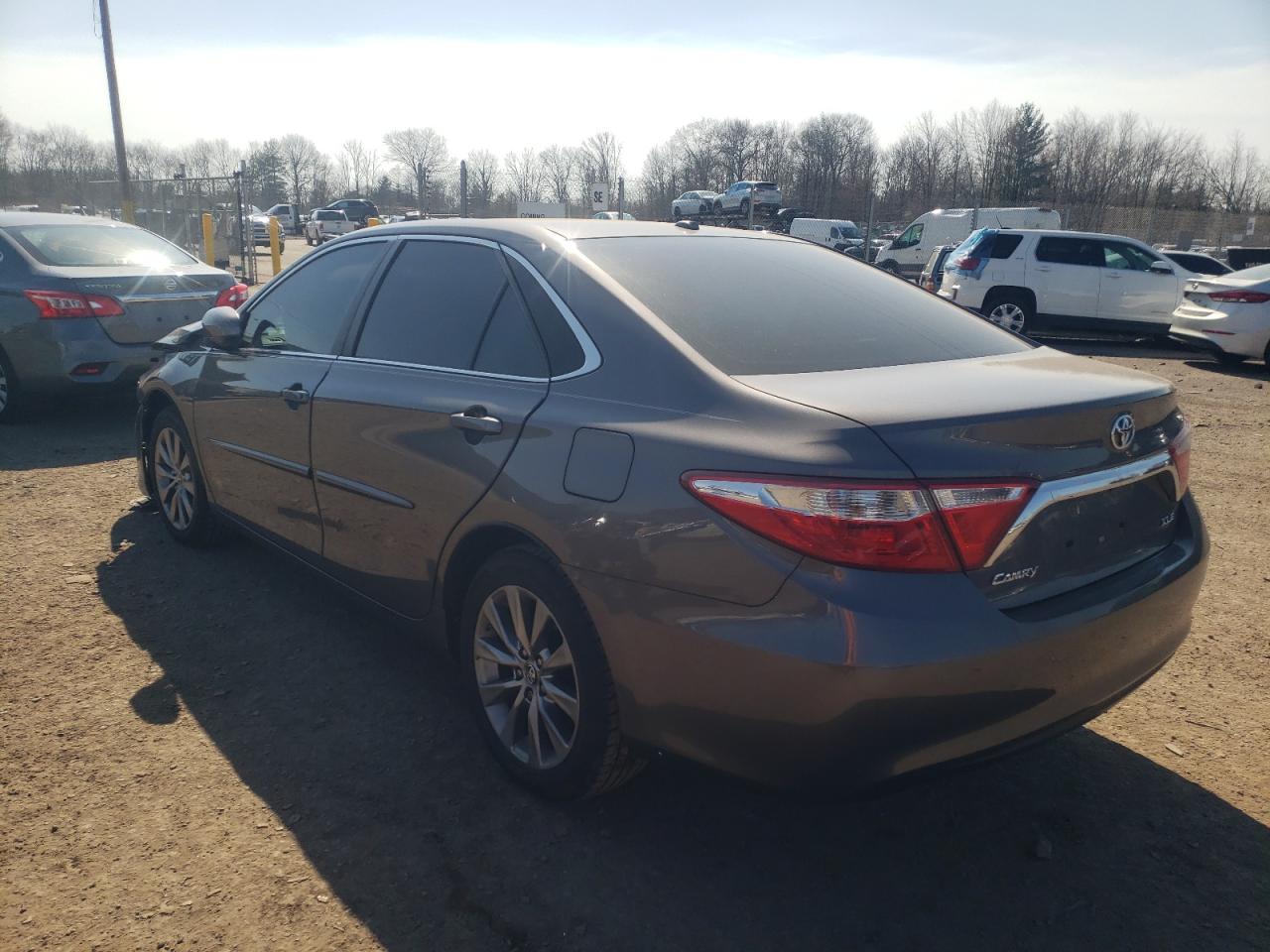 Photo 3 from auction – 2016 TOYOTA CAMRY LE with VIN 4T4BF1FK9GR551747