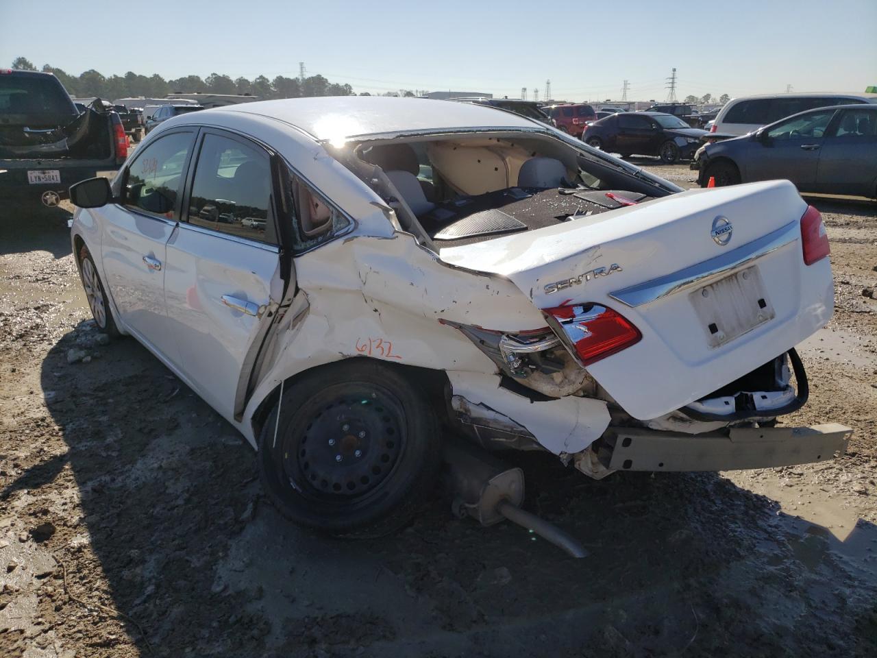 Photo 3 from auction – 2016 NISSAN SENTRA with VIN 3N1AB7AP8GY307647
