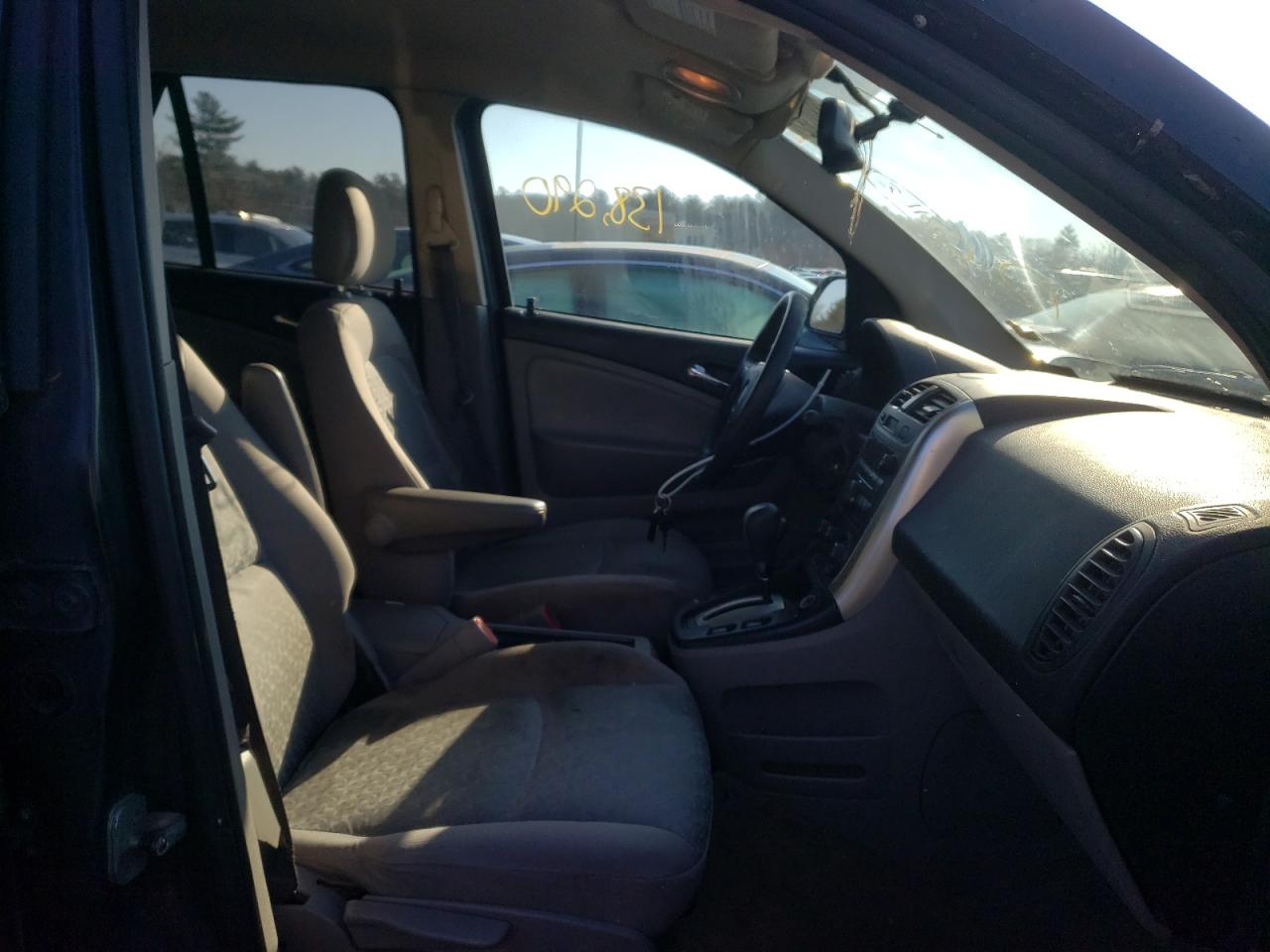 Photo 5 from auction – 2006 SATURN VUE with VIN 5GZCZ33D37S809590