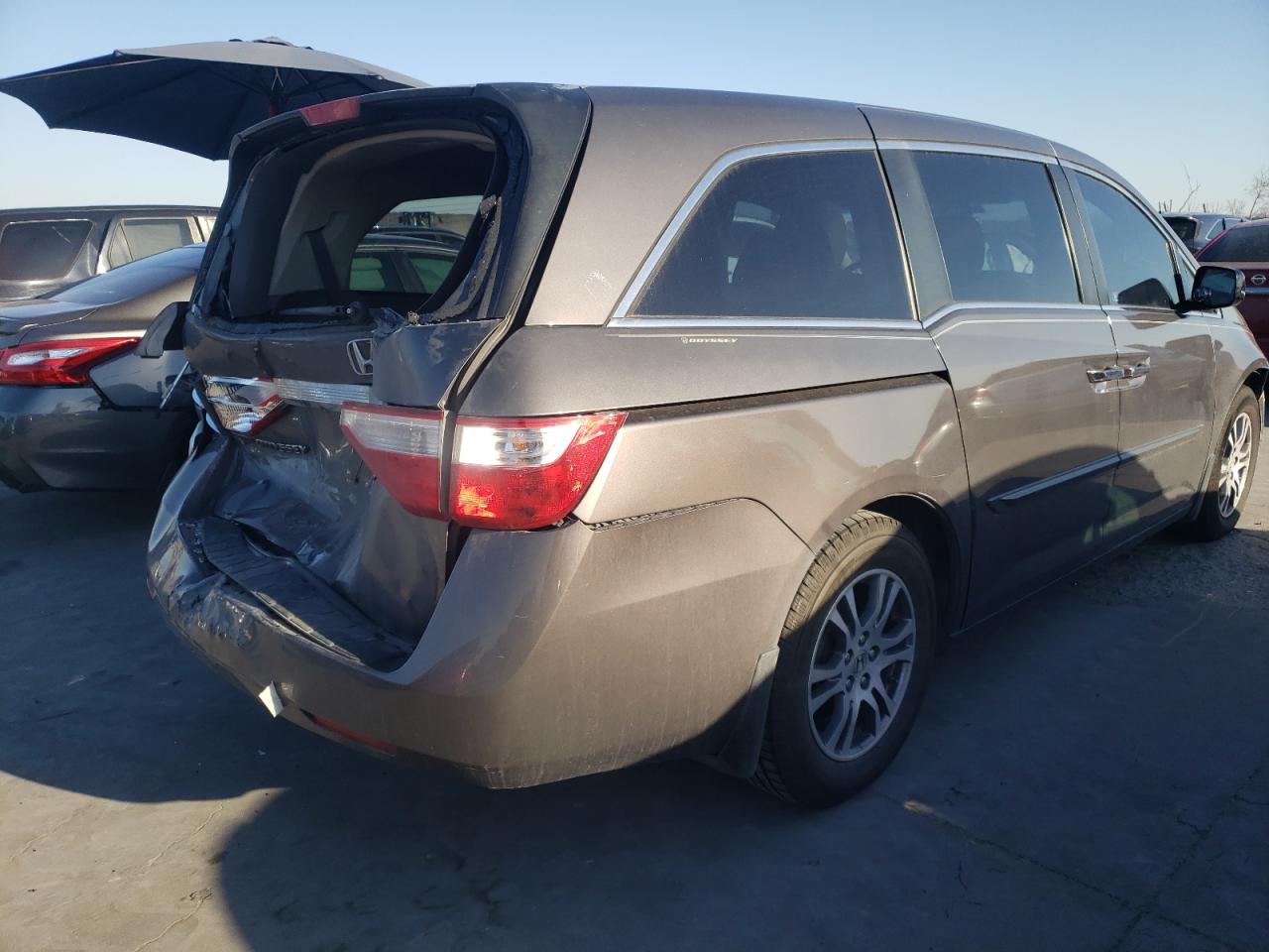 Photo 4 from auction – 2012 HONDA ODYSSEY EX with VIN 5FNRL5H63CB090660