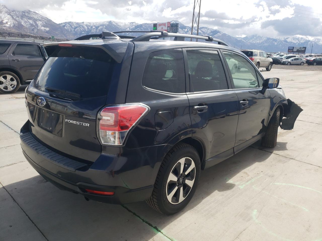 Photo 4 from auction – 2018 SUBARU FORESTER 2 with VIN JF2SJAGC6JH443656