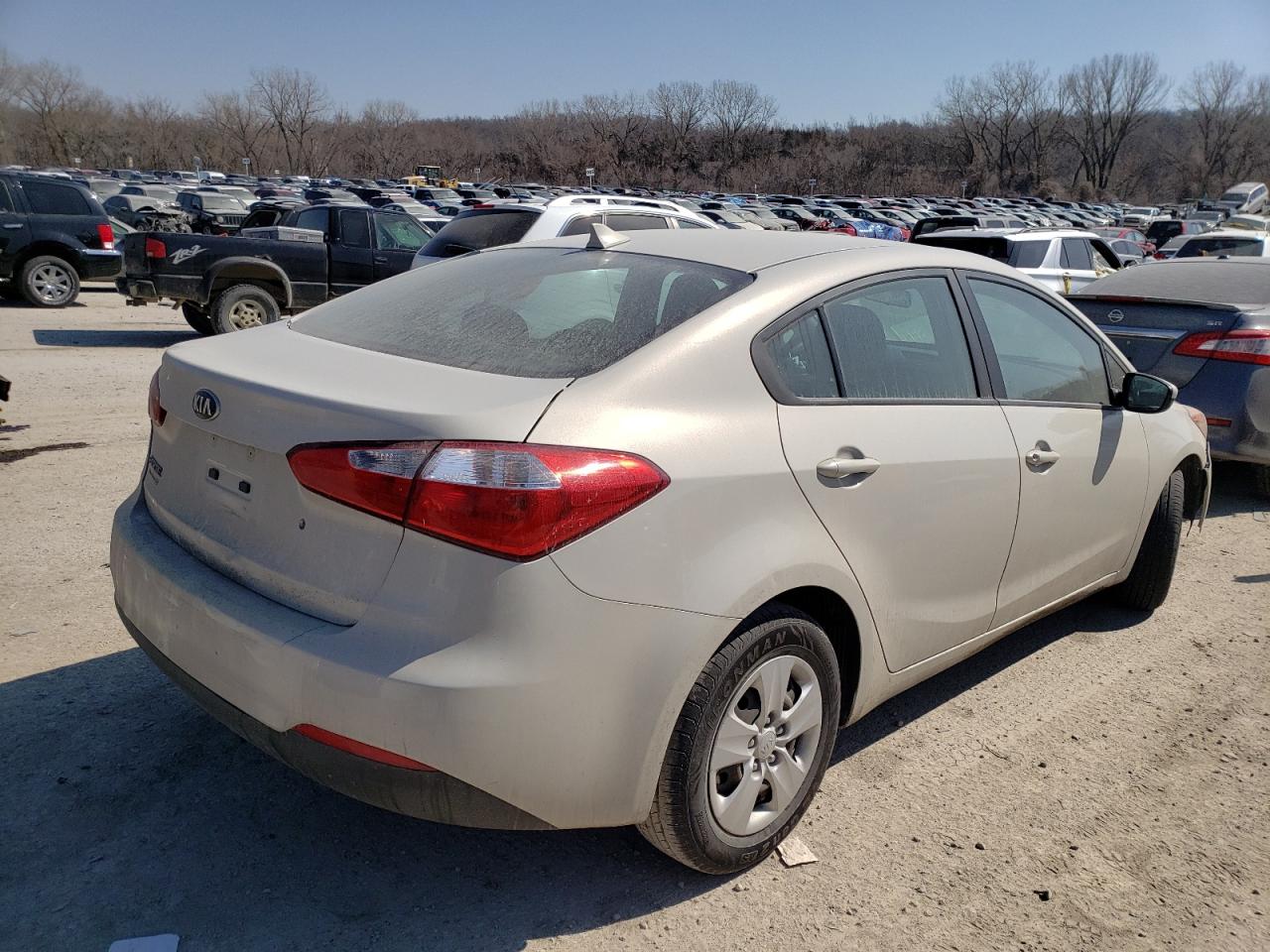 Photo 4 from auction – 2014 KIA FORTE LX with VIN KNAFK4A68E5134325