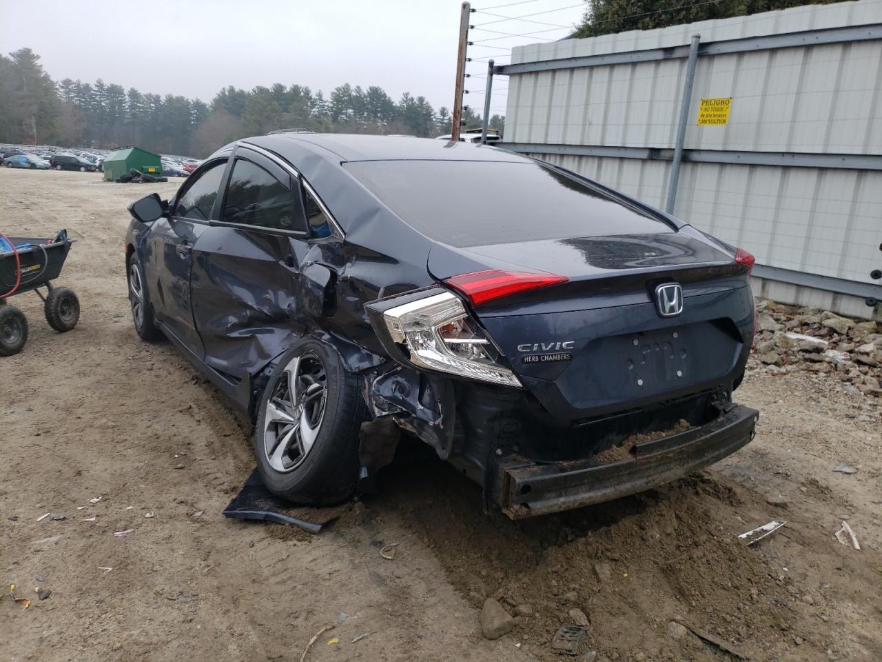 Photo 3 from auction – 2018 HONDA CIVIC LX with VIN 2HGFC2F58JH567281