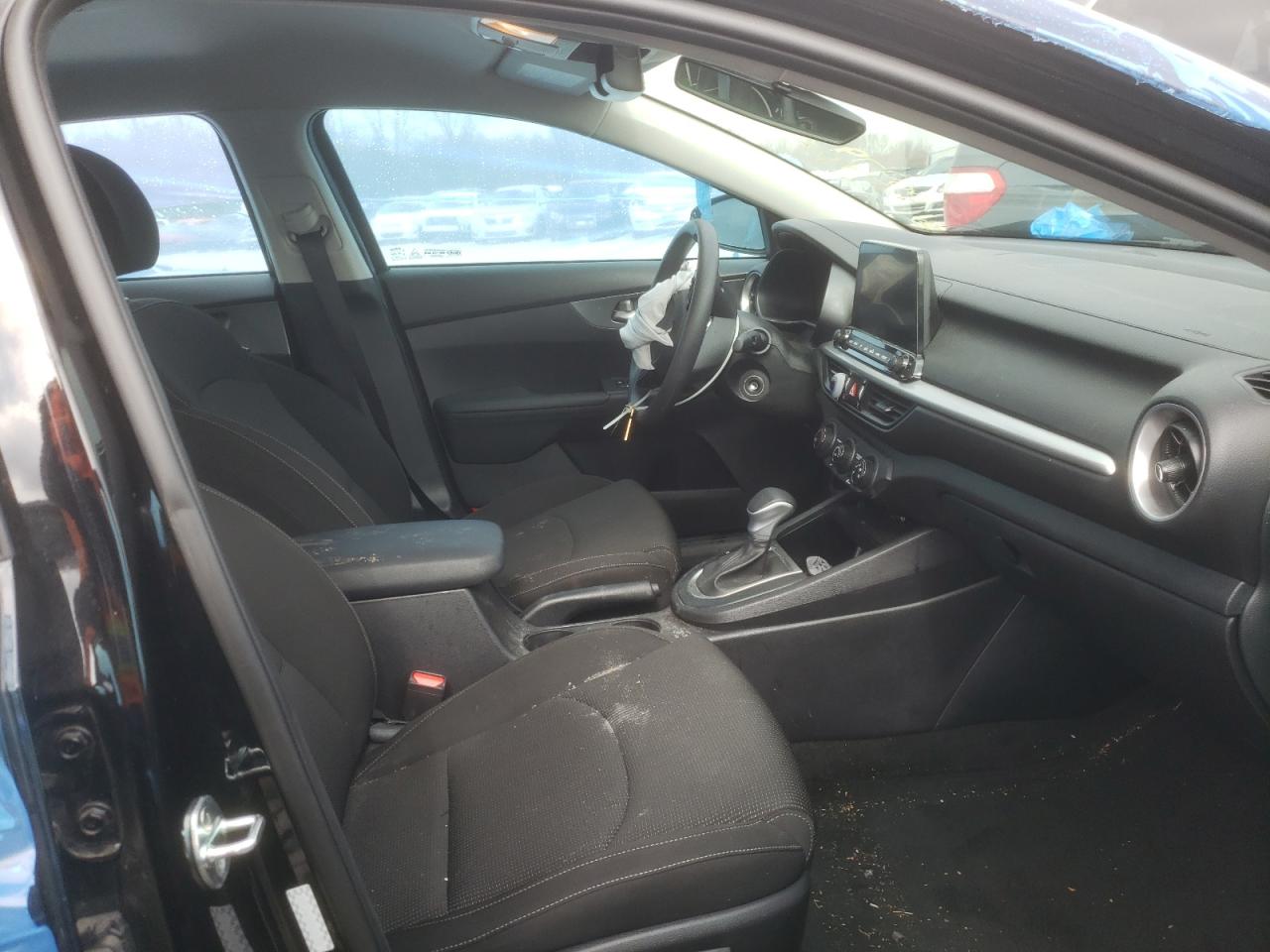 Photo 5 from auction – 2021 KIA FORTE FE with VIN 3KPF24AD8ME265730