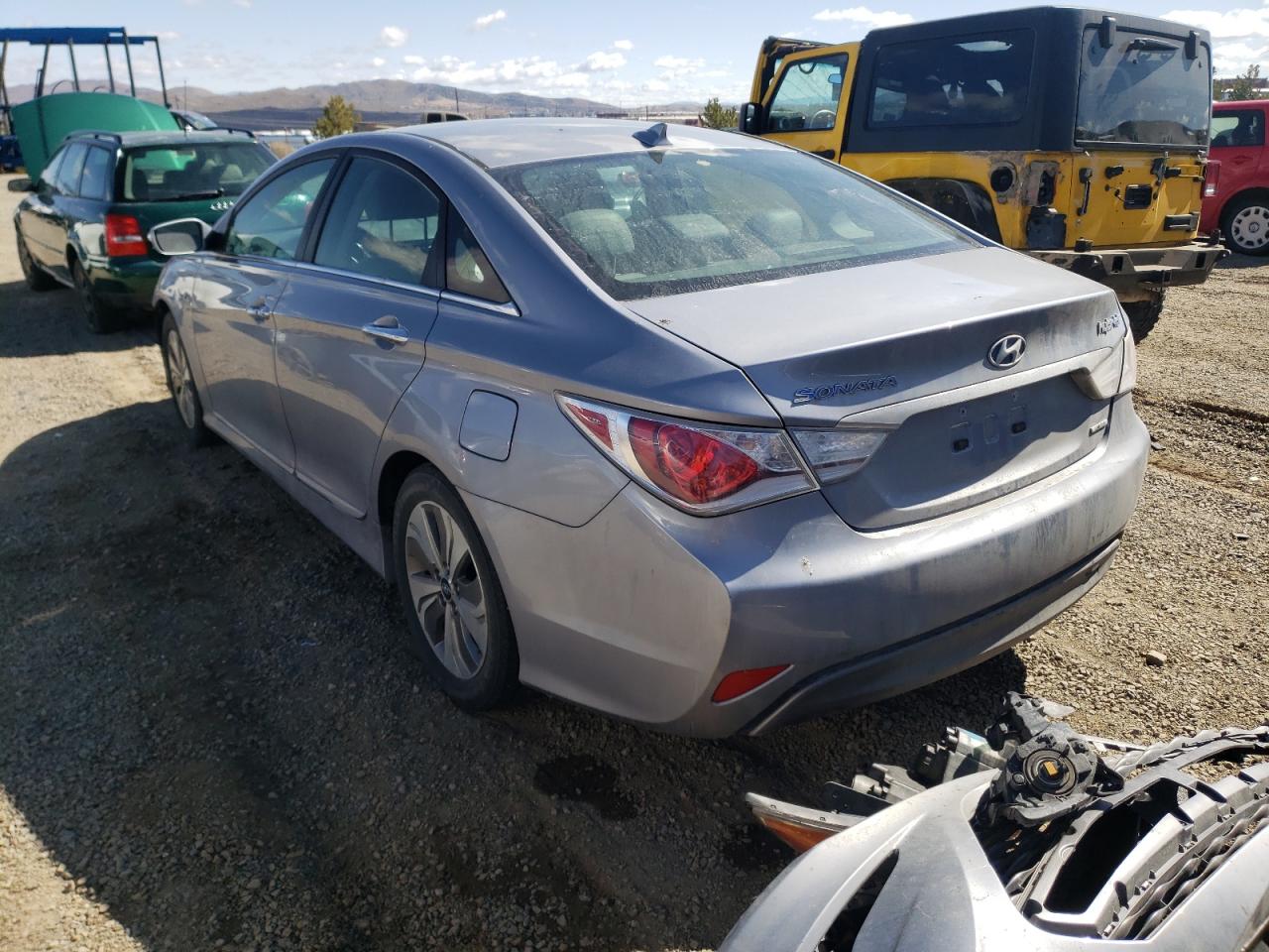 Photo 3 from auction – 2014 HYUNDAI SONATA HYB with VIN KMHEC4A40EA112168