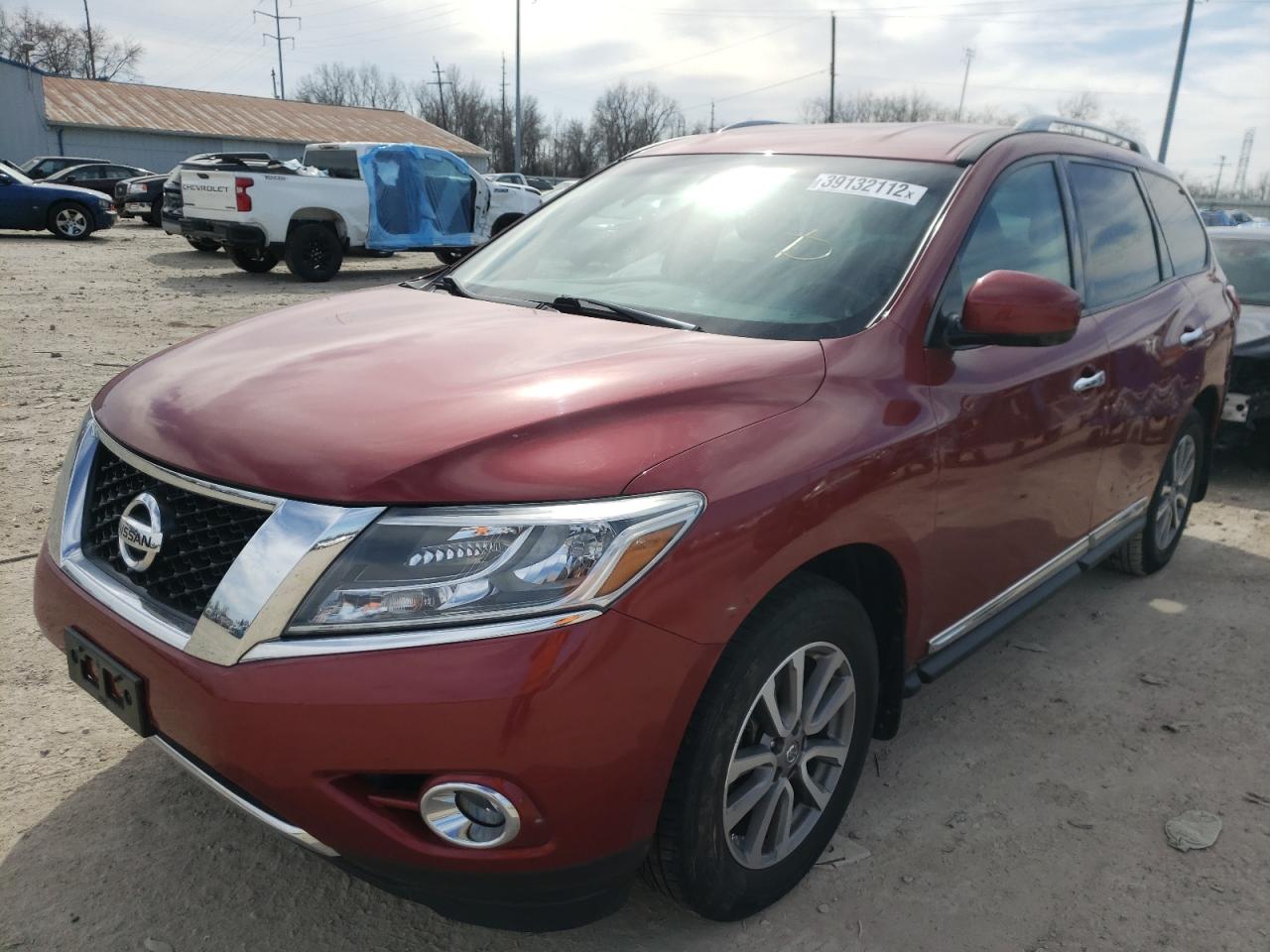 Photo 2 from auction – 2015 NISSAN PATHFINDER with VIN 5N1AR2MM8FC721950