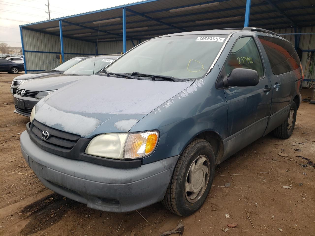 Photo 2 from auction – 2002 TOYOTA SIENNA LE with VIN 4T3ZF13C72U470025