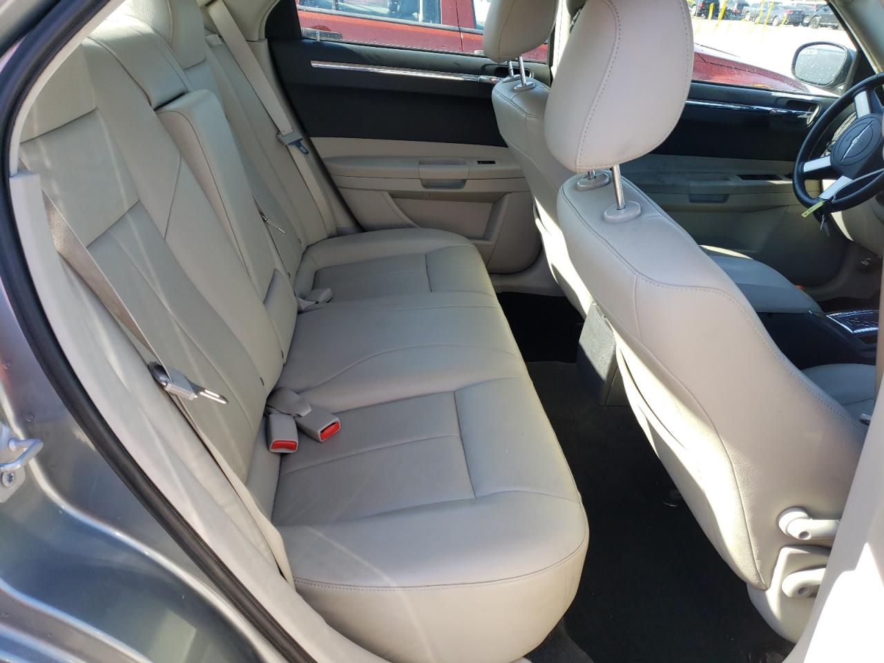 Photo 6 from auction – 2007 CHRYSLER 300 TOURIN with VIN 2C3KA53G47H855161