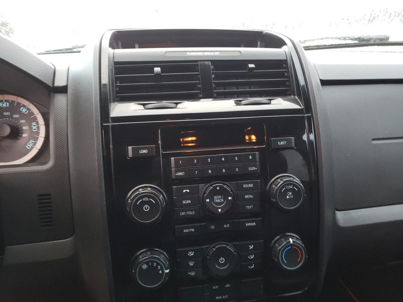 Photo 9 from auction – 2010 FORD ESCAPE XLT with VIN 1FMCU9D73AKC97165