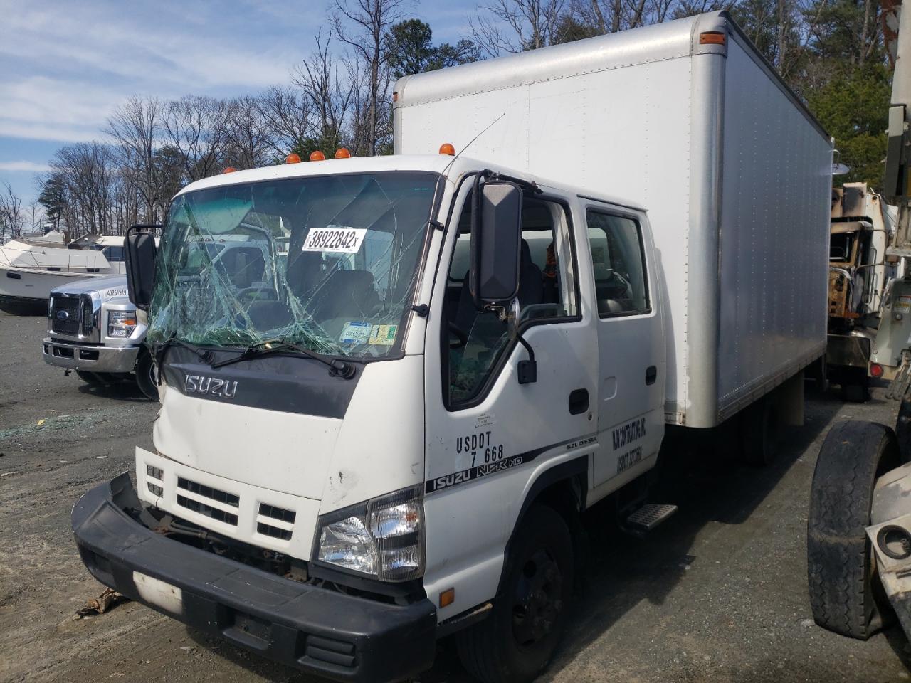 Photo 2 from auction – 2006 ISUZU NPR with VIN JALC4J16467005369