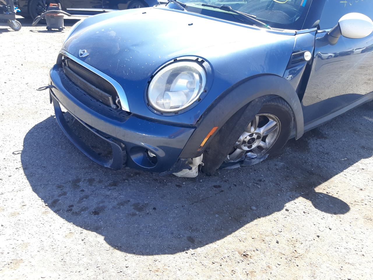 Photo 9 from auction – 2011 MINI COOPER with VIN WMWSU3C50BT095583