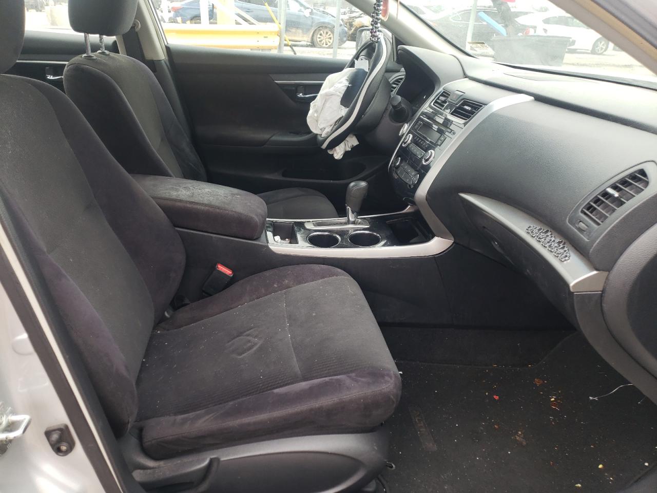 Photo 5 from auction – 2013 NISSAN ALTIMA 2.5 with VIN 1N4AL3AP4DN533797