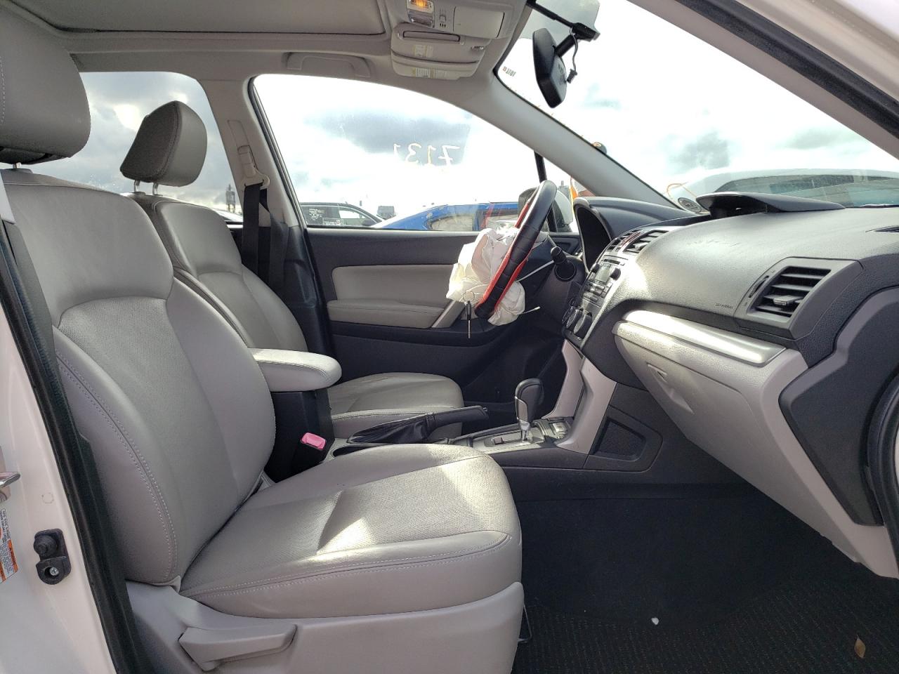 Photo 5 from auction – 2015 SUBARU FORESTER 2 with VIN JF2SJAHCXFH521748