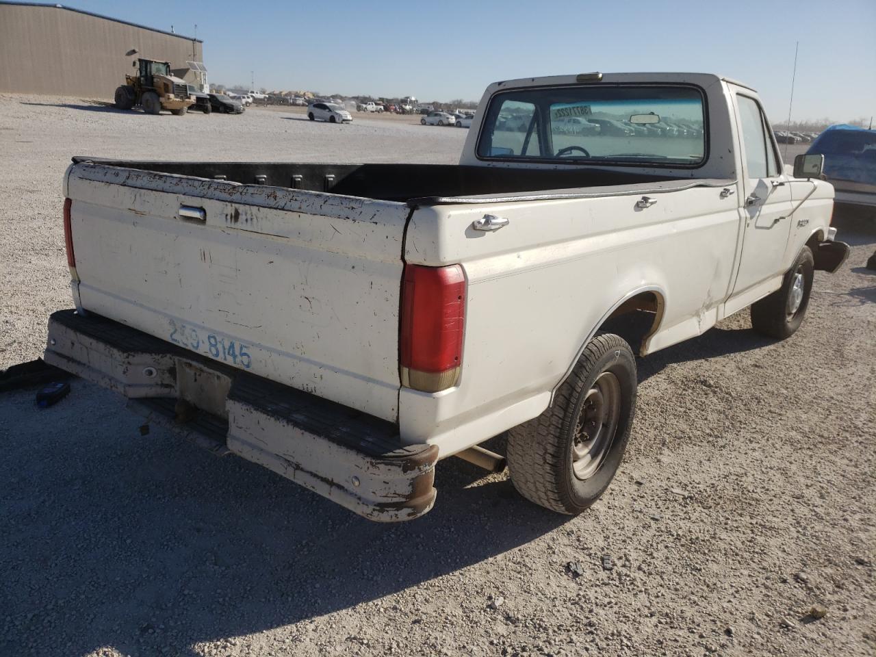 Photo 4 from auction – 1990 FORD F250 with VIN 1FTEF25Y2LPB06668