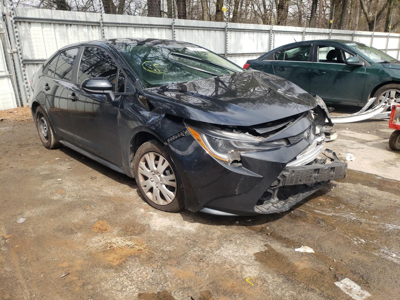TOYOTA COROLLA LE 2020 with VIN 5YFEPRAE8LP083347 - Photo from auction