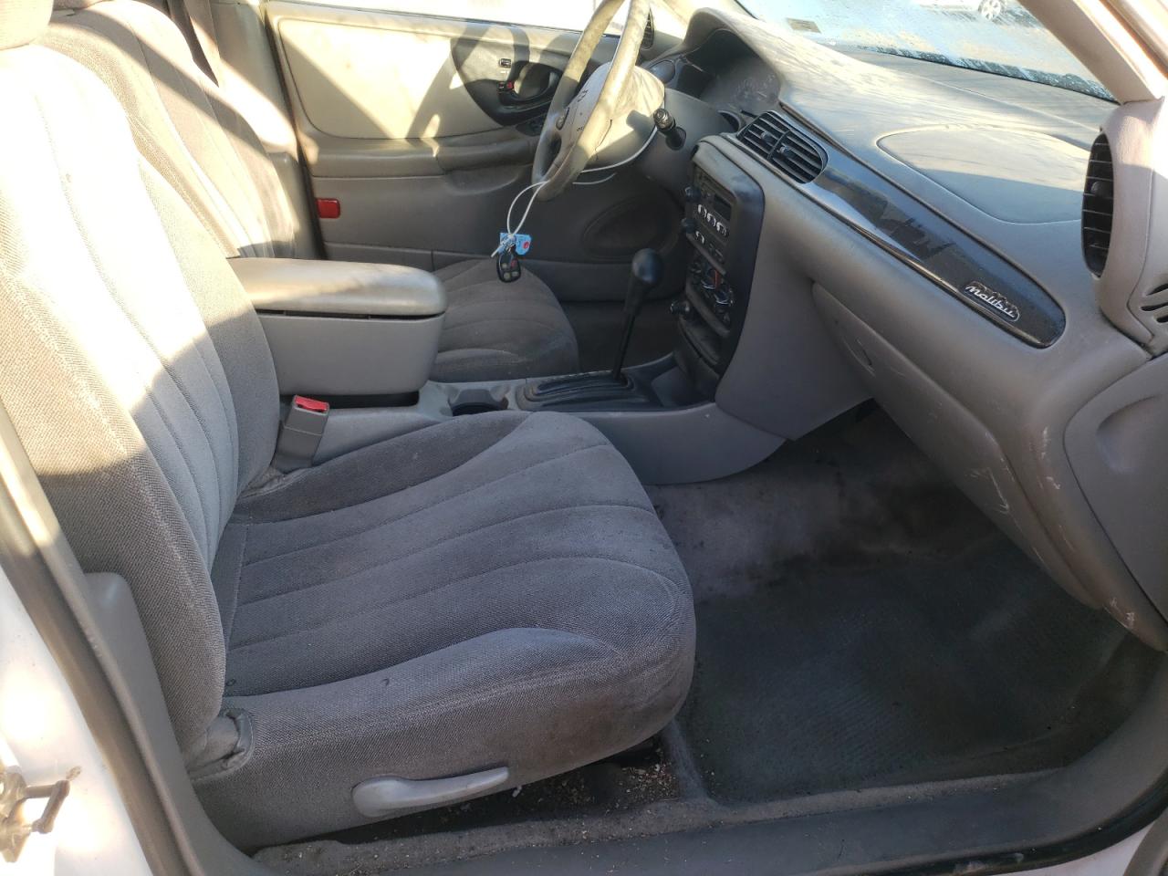 Photo 5 from auction – 2003 CHEVROLET MALIBU with VIN 1G1ND52J93M582022