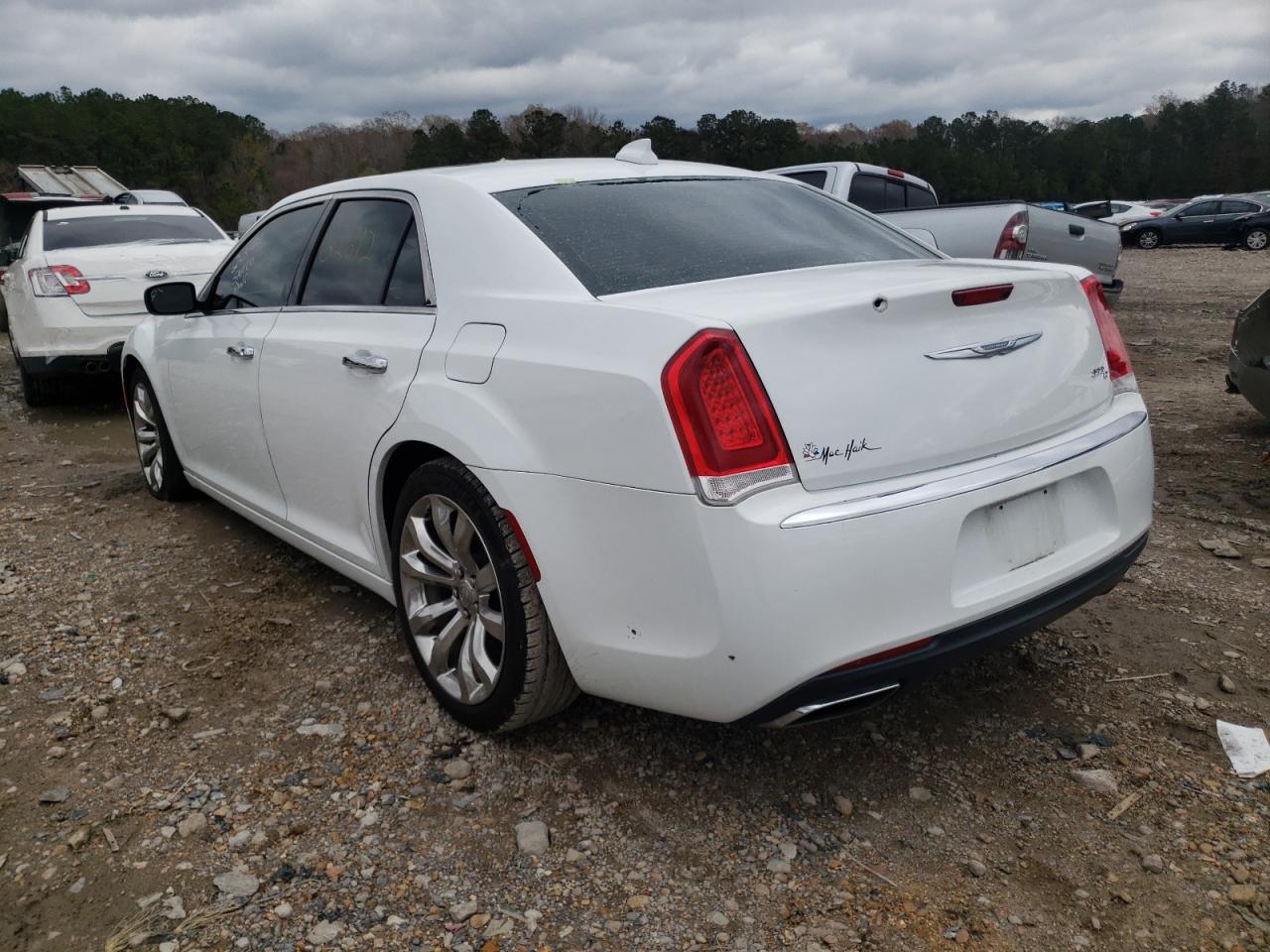 Photo 3 from auction – 2017 CHRYSLER 300C with VIN 2C3CCAEG9HH597015