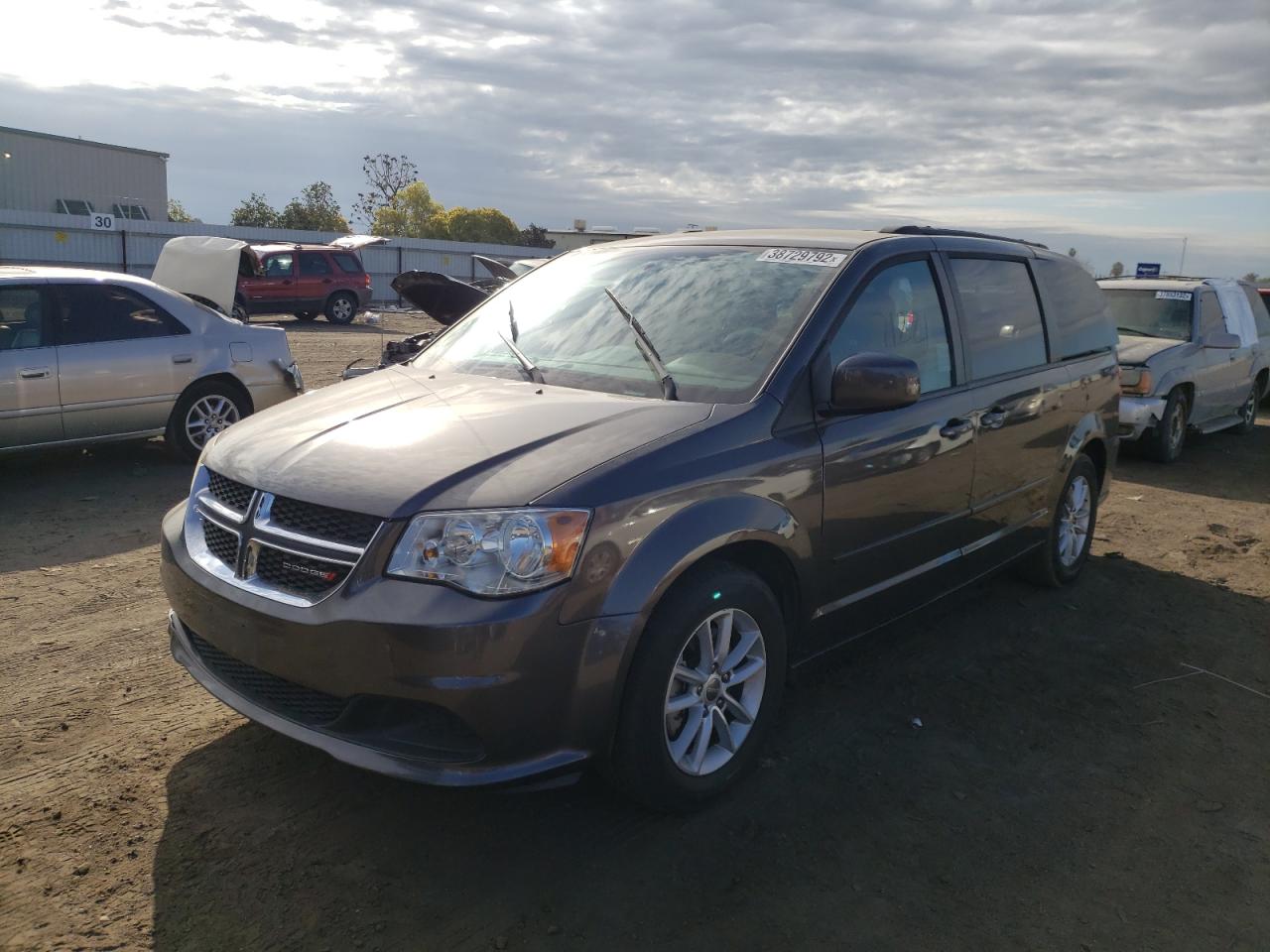 Photo 2 from auction – 2016 DODGE GRAND CARA with VIN 2C4RDGCG8GR362042