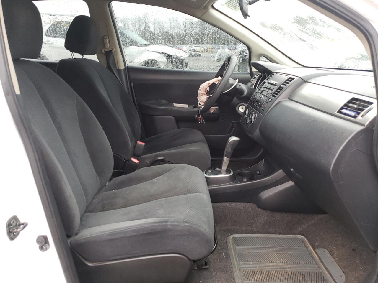 Photo 5 from auction – 2011 NISSAN VERSA S with VIN 3N1BC1CP8BL431290