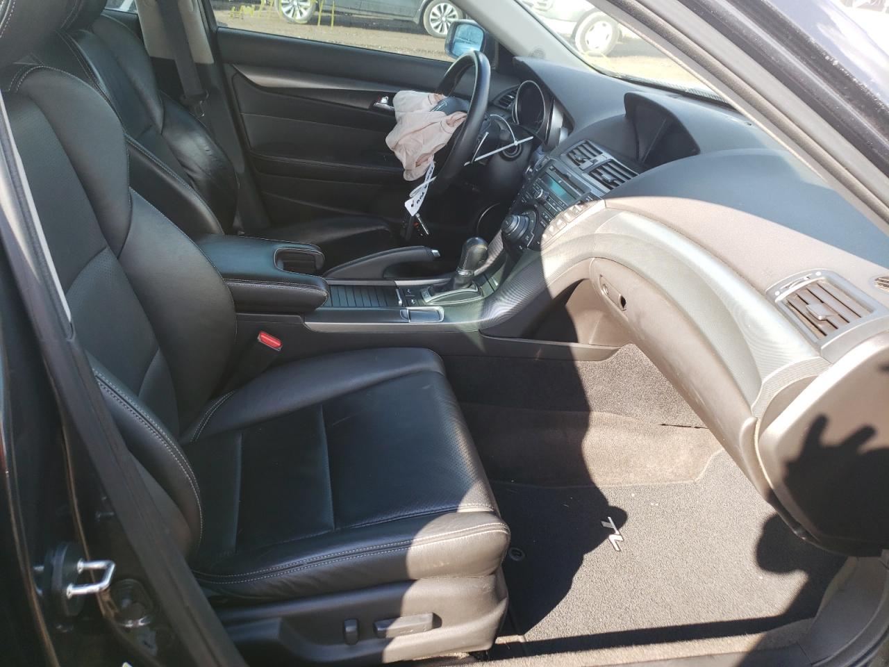 Photo 5 from auction – 2014 ACURA TL TECH with VIN 19UUA9F5XEA001682