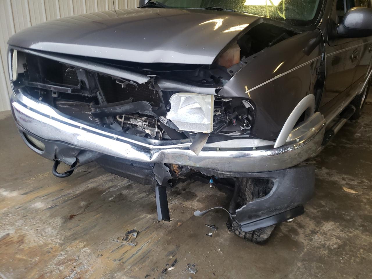 Photo 9 from auction – 2003 FORD F150 SUPER with VIN 1FTRW08L83KD58895