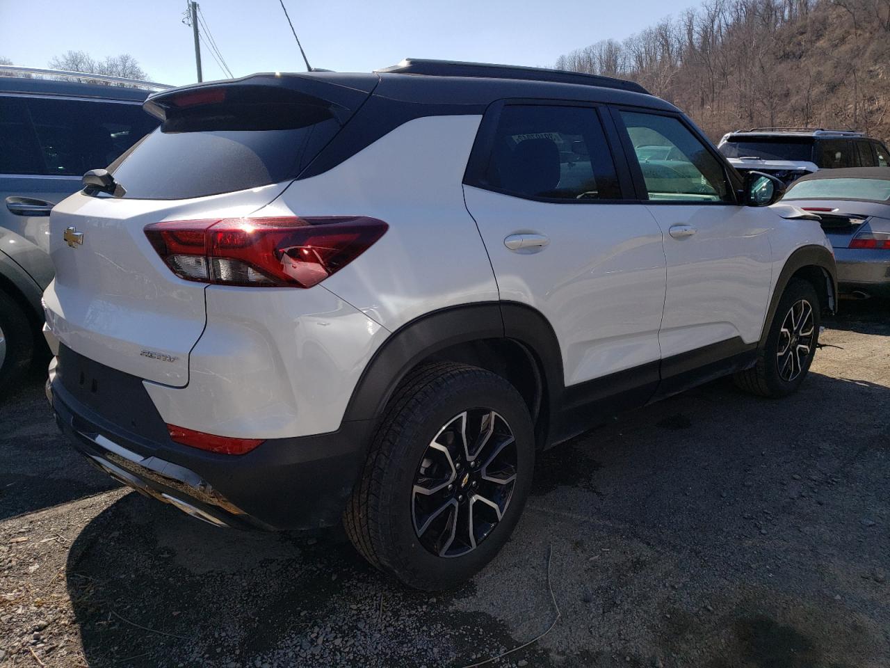 Photo 4 from auction – 2021 CHEVROLET TRAILBLAZE with VIN KL79MVSL5MB181877