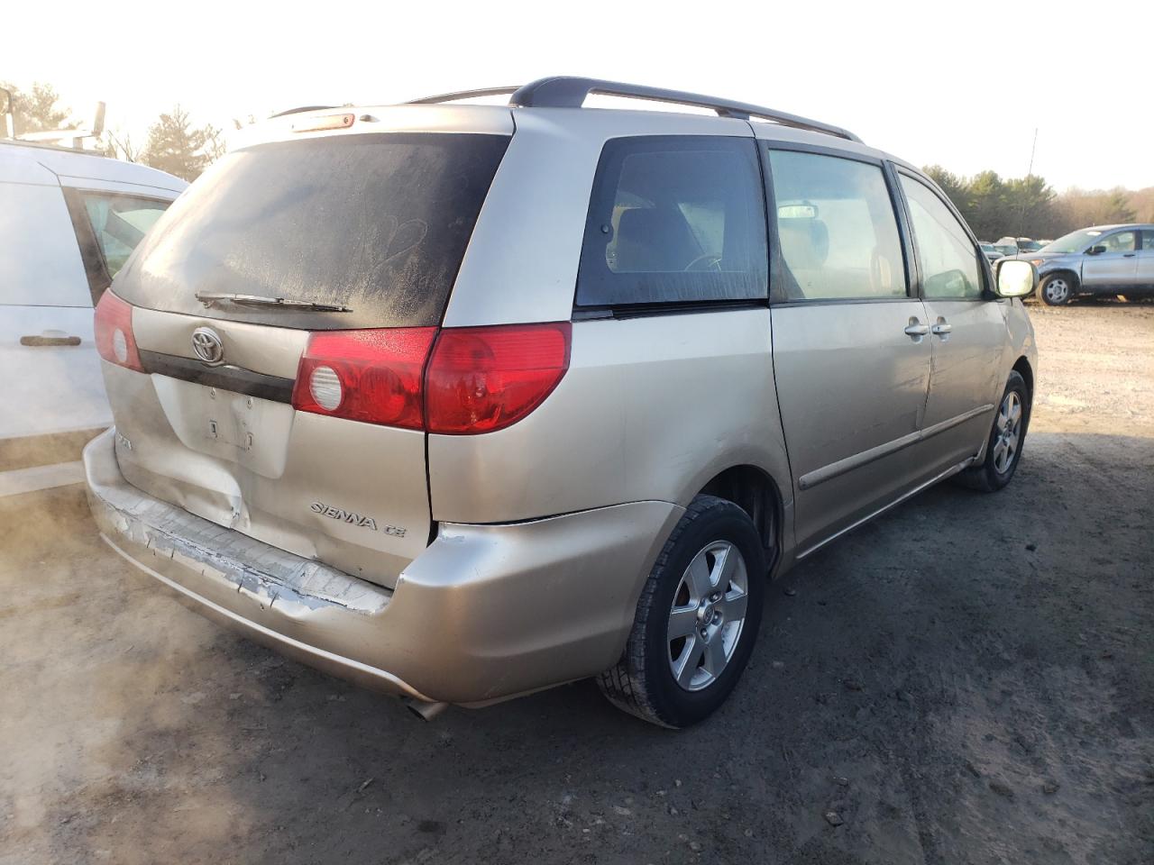 Photo 4 from auction – 2008 TOYOTA SIENNA CE with VIN 5TDZK23C58S174030
