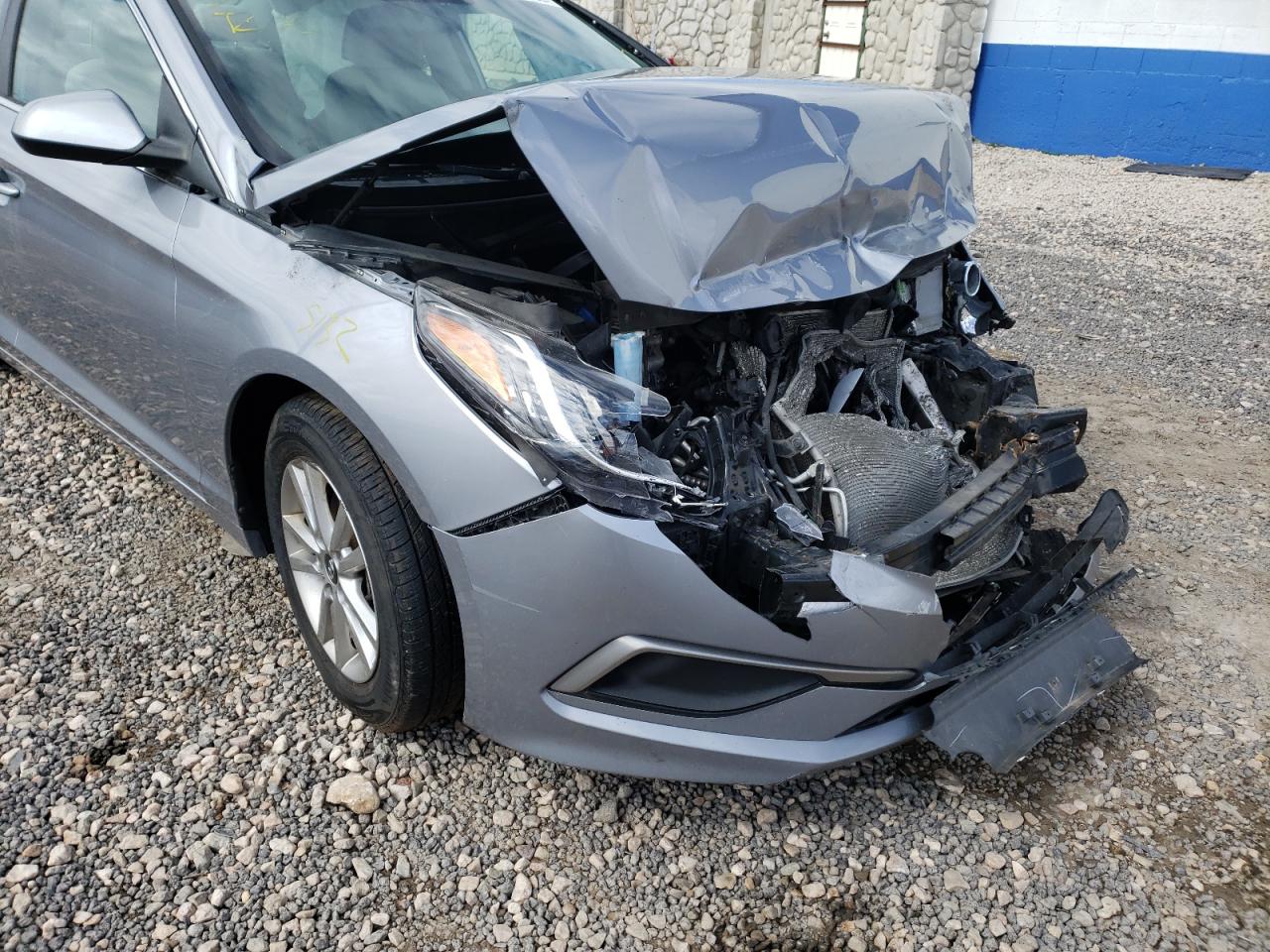 Photo 9 from auction – 2016 HYUNDAI SONATA SE with VIN 5NPE24AF5GH363238