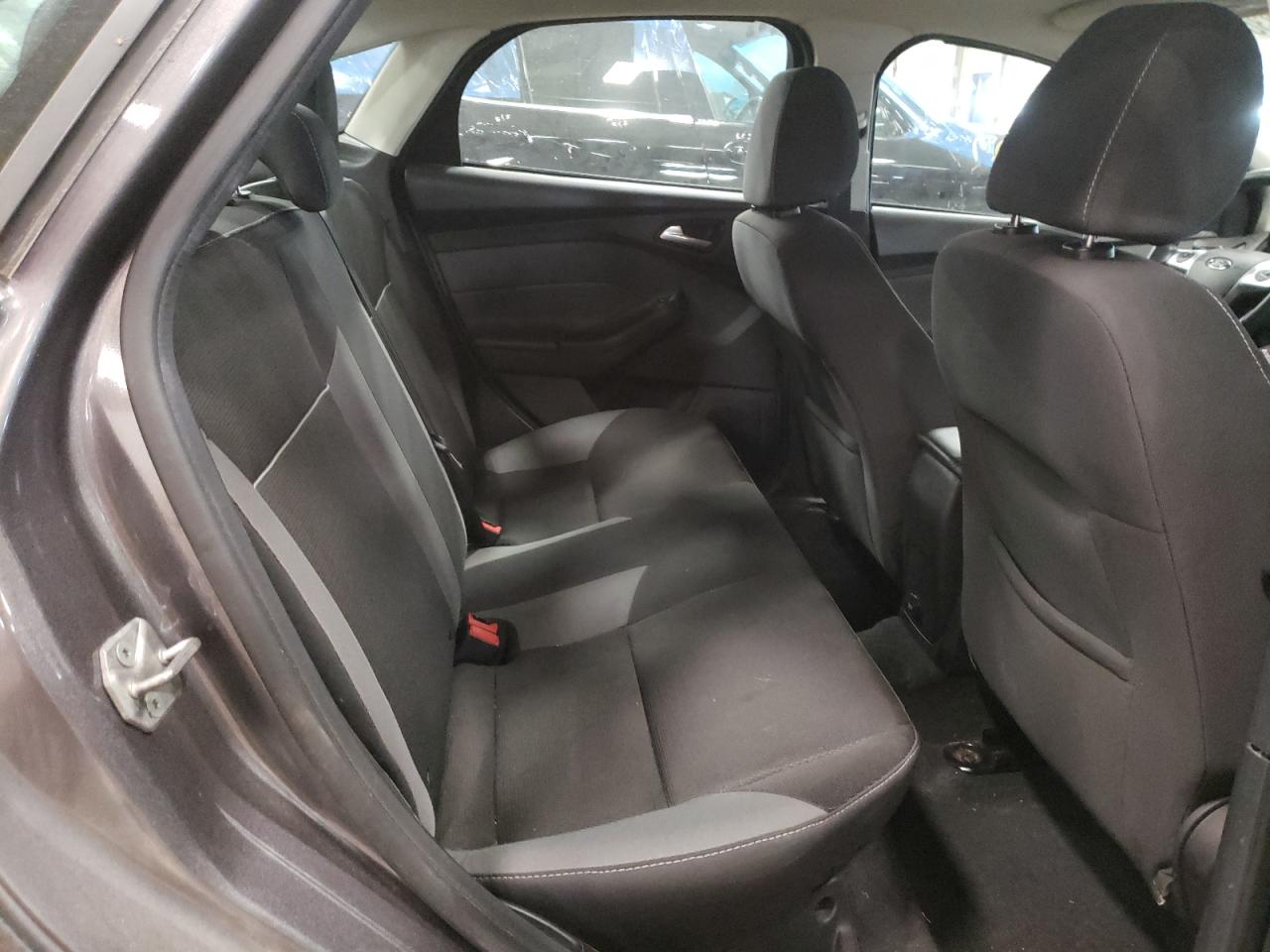 Photo 6 from auction – 2014 FORD FOCUS SE with VIN 1FADP3F23EL138568