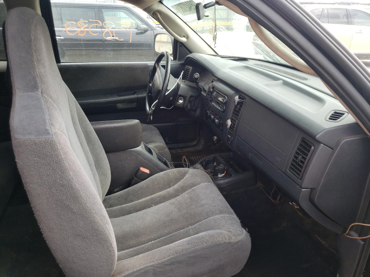Photo 5 from auction – 2004 DODGE DAKOTA SPO with VIN 1D7GL32K44S544958