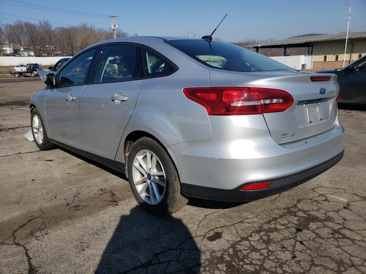 Photo 3 from auction – 2017 FORD FOCUS SE with VIN 1FADP3F27HL316762
