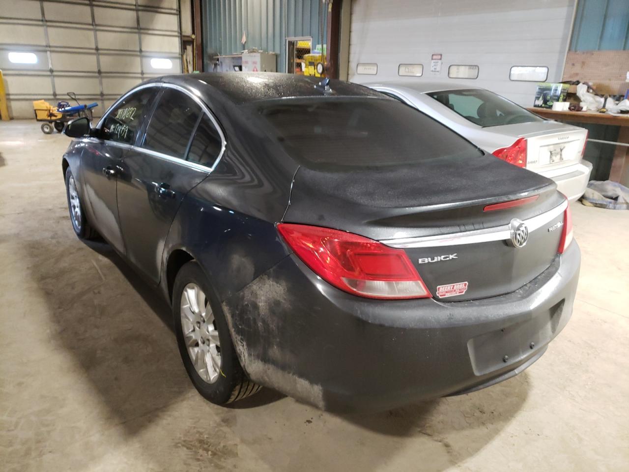 Photo 3 from auction – 2013 BUICK REGAL with VIN 2G4GR5ER2D9165113