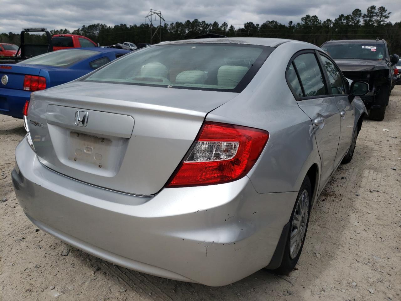 Photo 4 from auction – 2012 HONDA CIVIC LX with VIN 2HGFB2F59CH319420