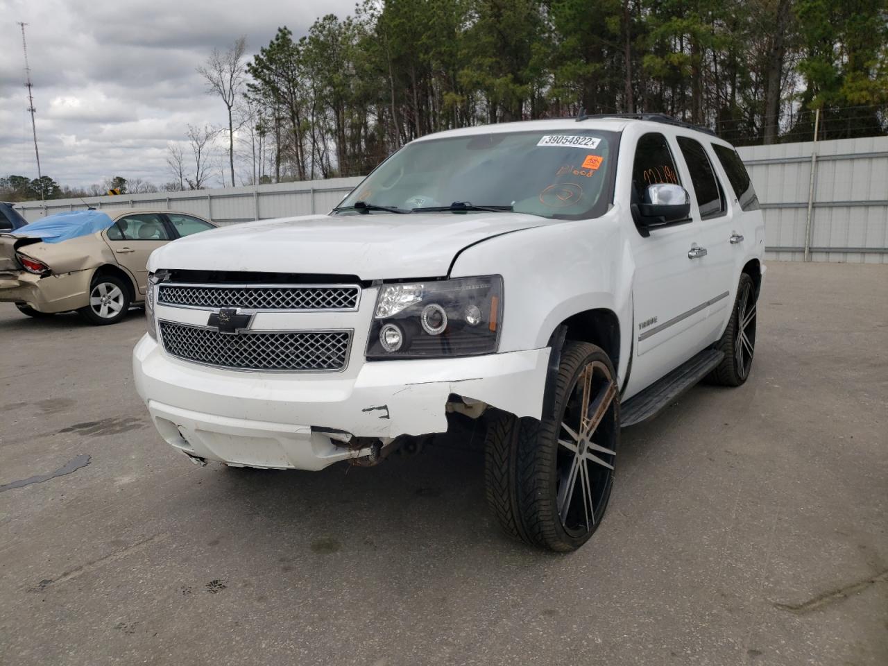Photo 2 from auction – 2010 CHEVROLET TAHOE C150 with VIN 1GNUCCE03AR101895