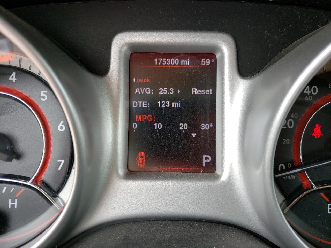 Photo 8 from auction – 2013 DODGE JOURNEY SE with VIN 3C4PDCAB7DT695364