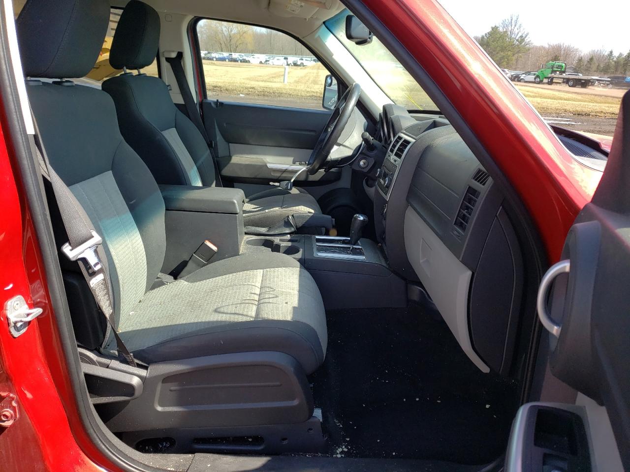 Photo 5 from auction – 2007 DODGE NITRO with VIN 1D8GU58K37W664291